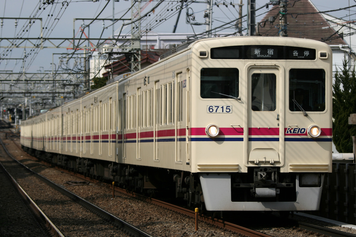 京王電鉄  6000系 6715F