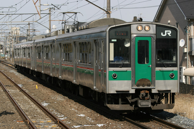 仙台車両センター701系F2-502編成を名取駅駅で撮影した写真