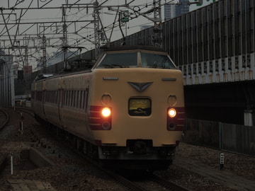 JR西日本  381系 FE64