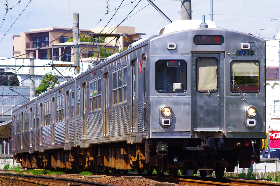 東急7700系7910F<br class="br-sp" />(7910編成)の写真