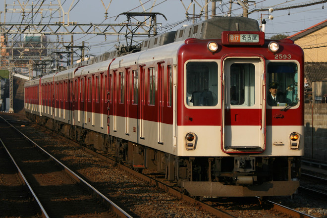 2430系1212Fを米野駅で撮影した写真