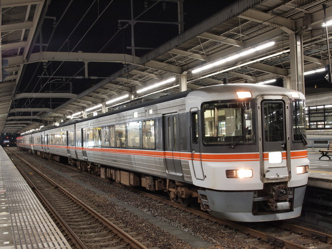 373系を静岡駅で撮影した写真