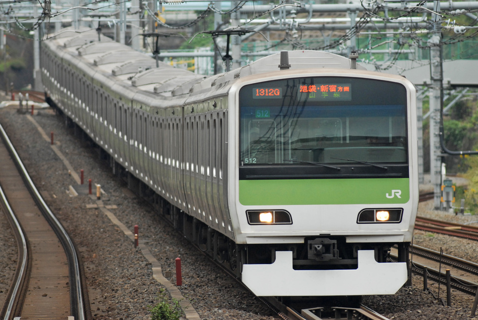 JR東E231系トウ512編成<br class="br-sp" />(トウ512)(ヤテ512)(ヤテ512編成)の写真