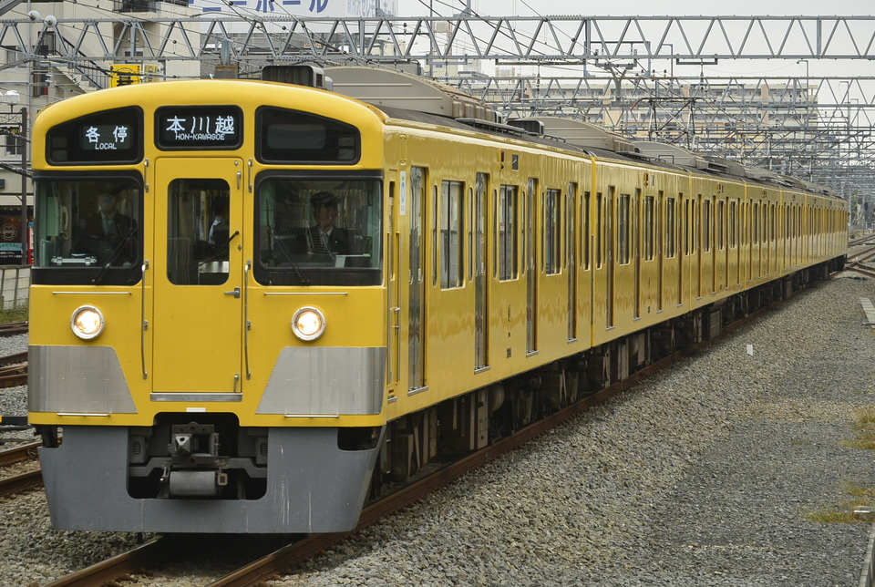 西武2000系2083F<br class="br-sp" />(2083編成)の写真