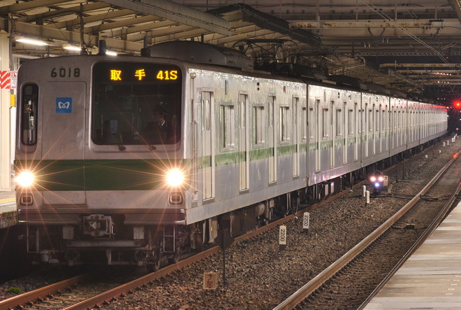 綾瀬車両基地6000系6118Fを我孫子駅で撮影した写真