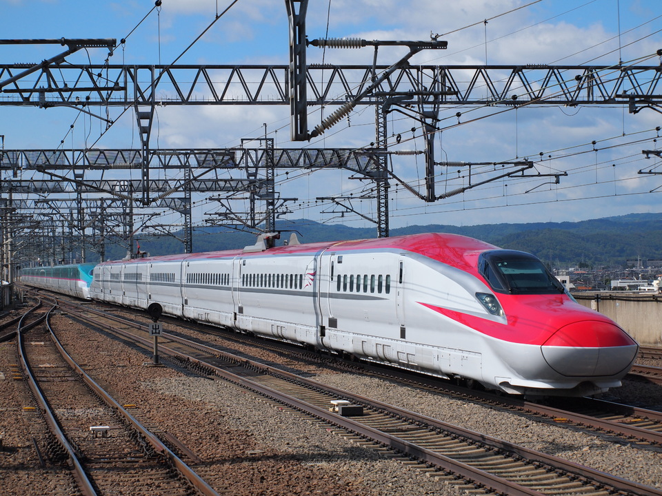 JR東E6系Z3編成の写真