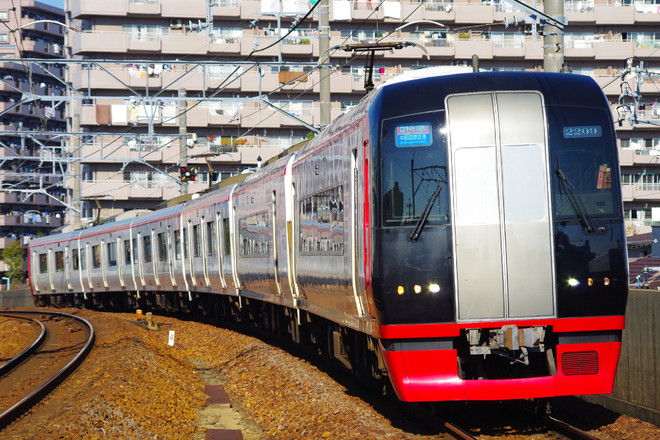 2200系2209Fを豊田本町駅で撮影した写真