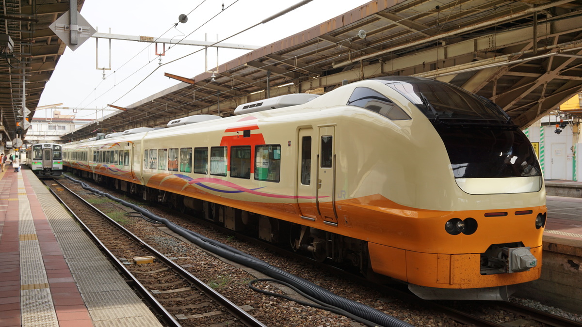 JR東日本 新潟車両センター Ｅ65系 Ｕ-103編成