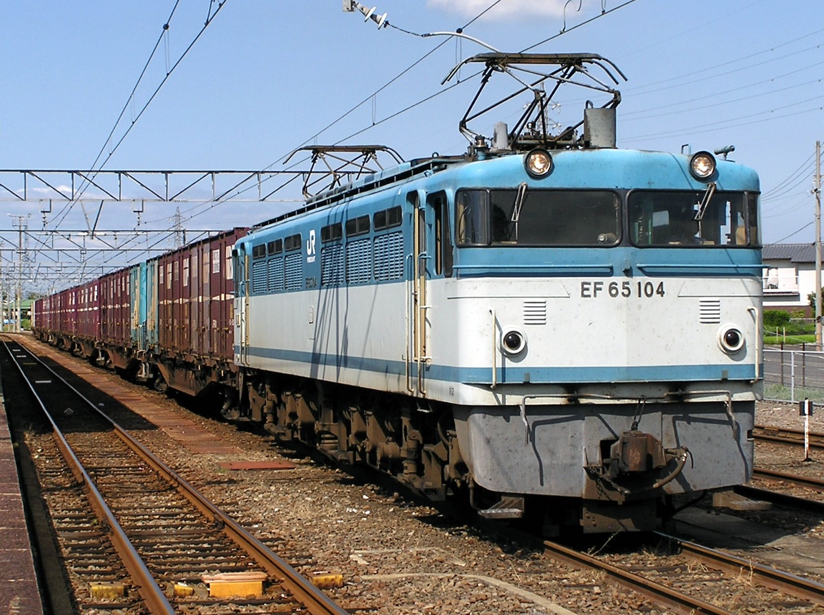 JR貨物  EF65 104