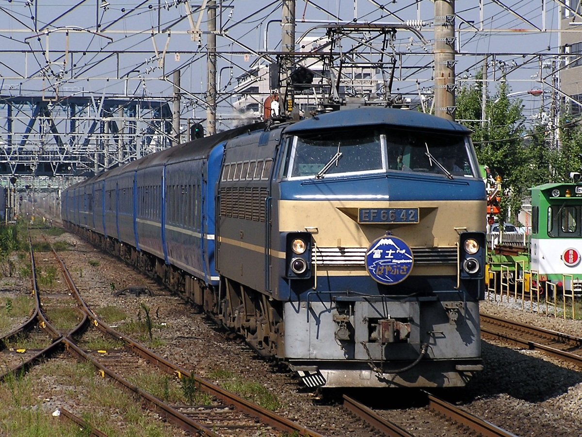 JR西日本  EF66 42