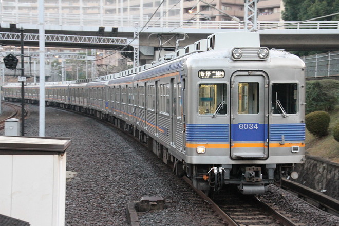 小原田検車区6000系6915Fを泉ヶ丘駅で撮影した写真