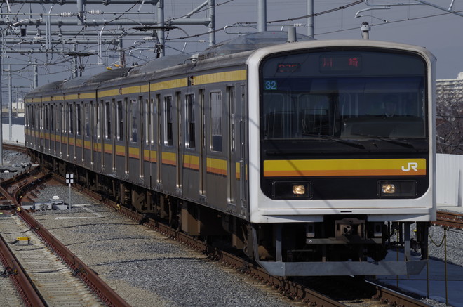 中原電車区209系ナハ32編成を稲城長沼駅で撮影した写真