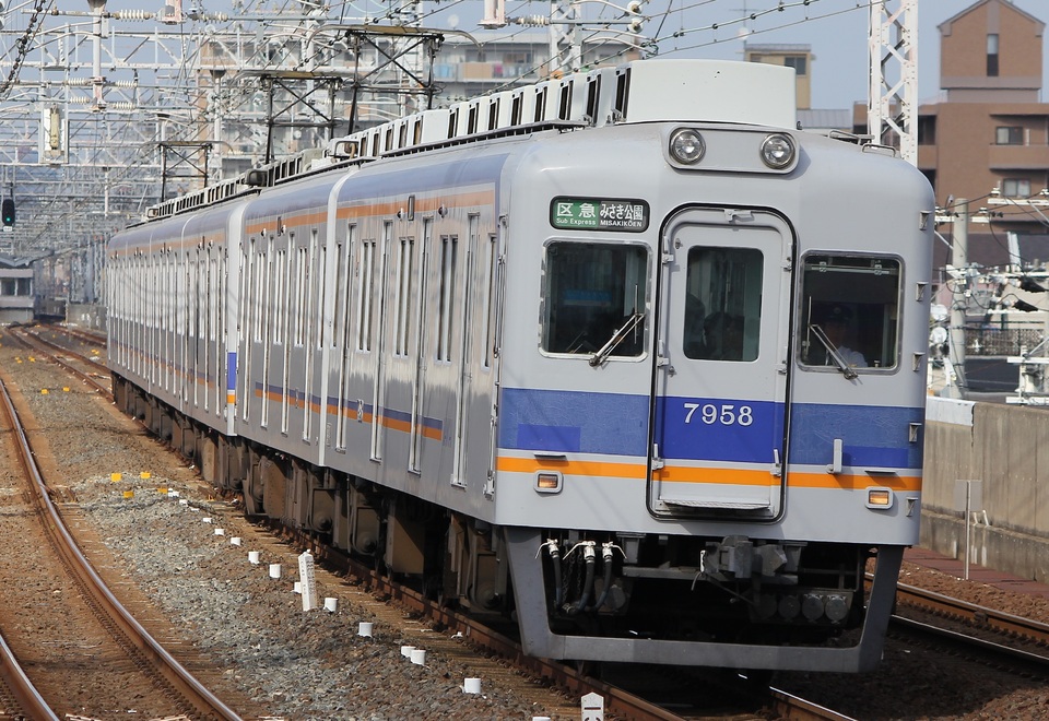 南海7100系7151F<br class="br-sp" />(7151編成)の写真