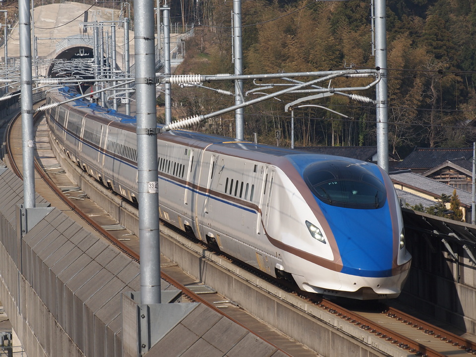 JR東E7系F12編成の写真