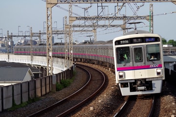 京王電鉄  7000系 7721編成