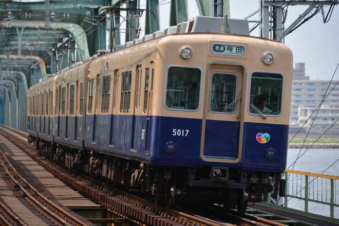 5000系5017Fを淀川駅で撮影した写真