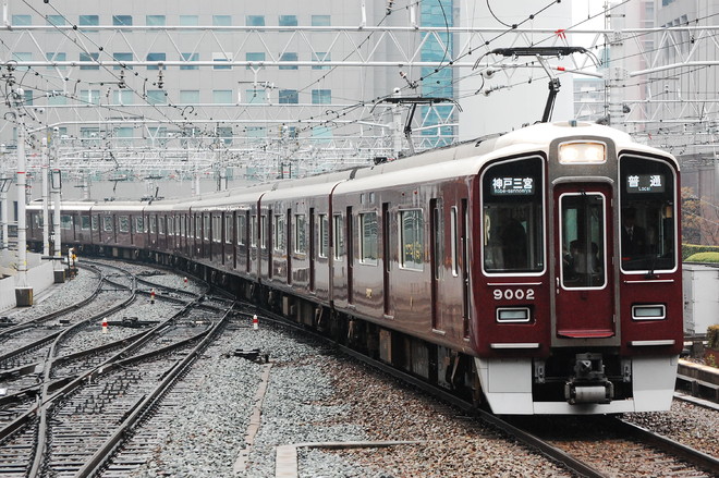 9000系9002Fを梅田駅で撮影した写真