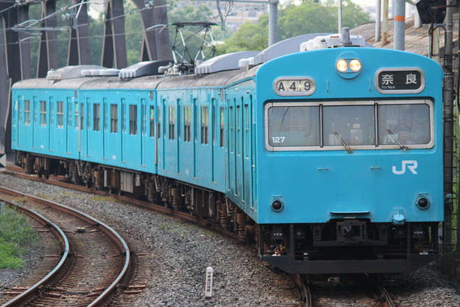 吹田総合車両所奈良支所103系NS414編成を東福寺駅で撮影した写真