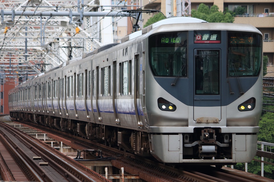JR西225系HF420編成<br class="br-sp" />(ヒネHF420編成)の写真