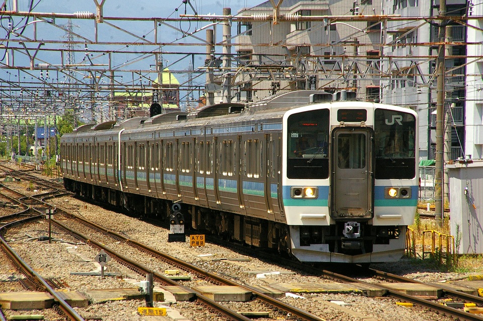 JR東211系ナノN313編成<br class="br-sp" />(ナノN313)の写真