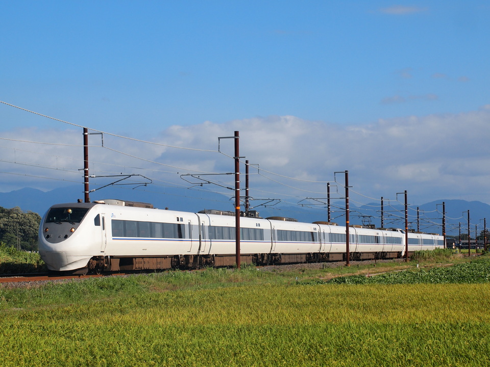 JR西681系N02編成<br class="br-sp" />(サワN02編成)の写真