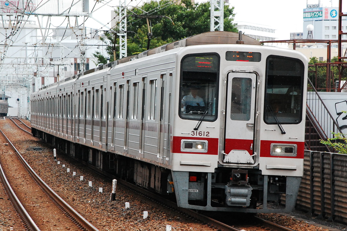 東武鉄道  30000系 31612F
