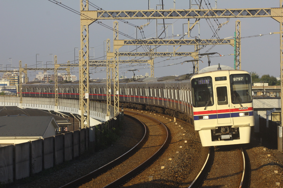 京王電鉄  9000系 9747F