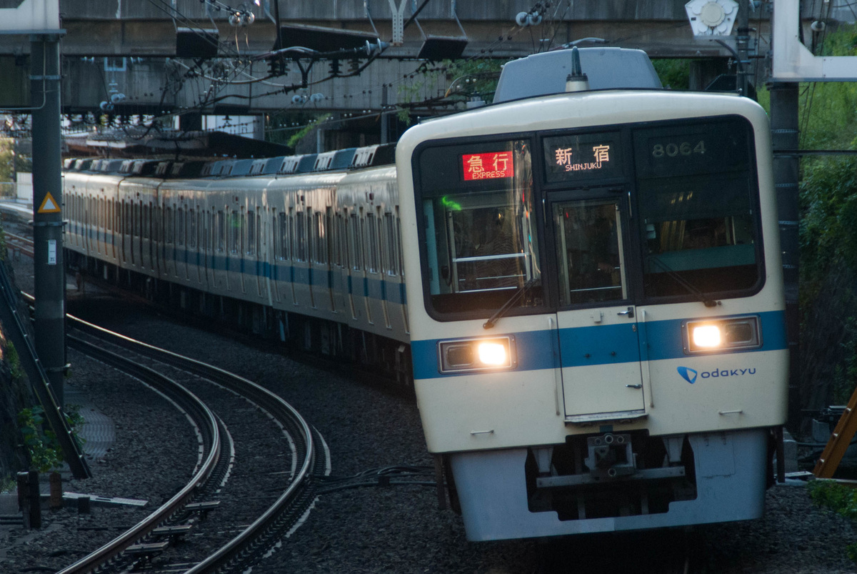 小田急電鉄 喜多見電車区 8000形 8064F