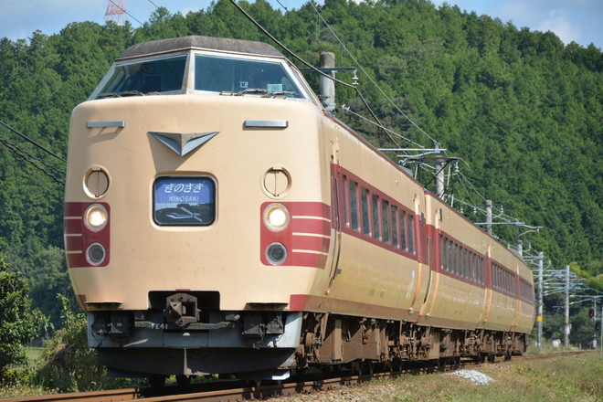 福知山電車区381系EF41を園部～船岡間で撮影した写真