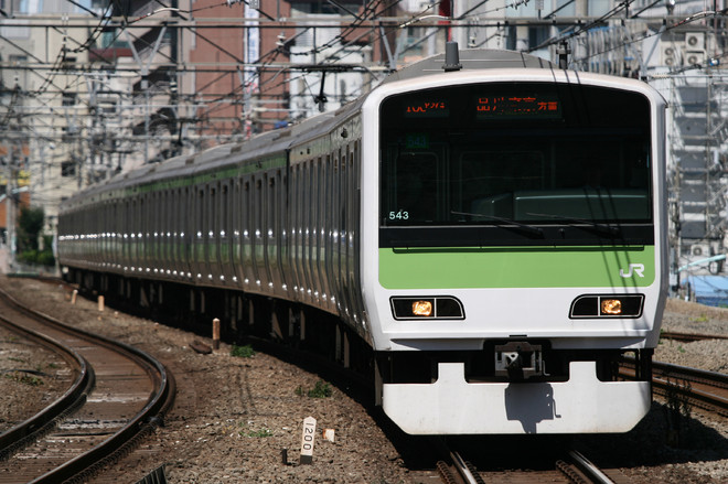 東京総合車両センターE231系トウ543編成を恵比寿駅で撮影した写真