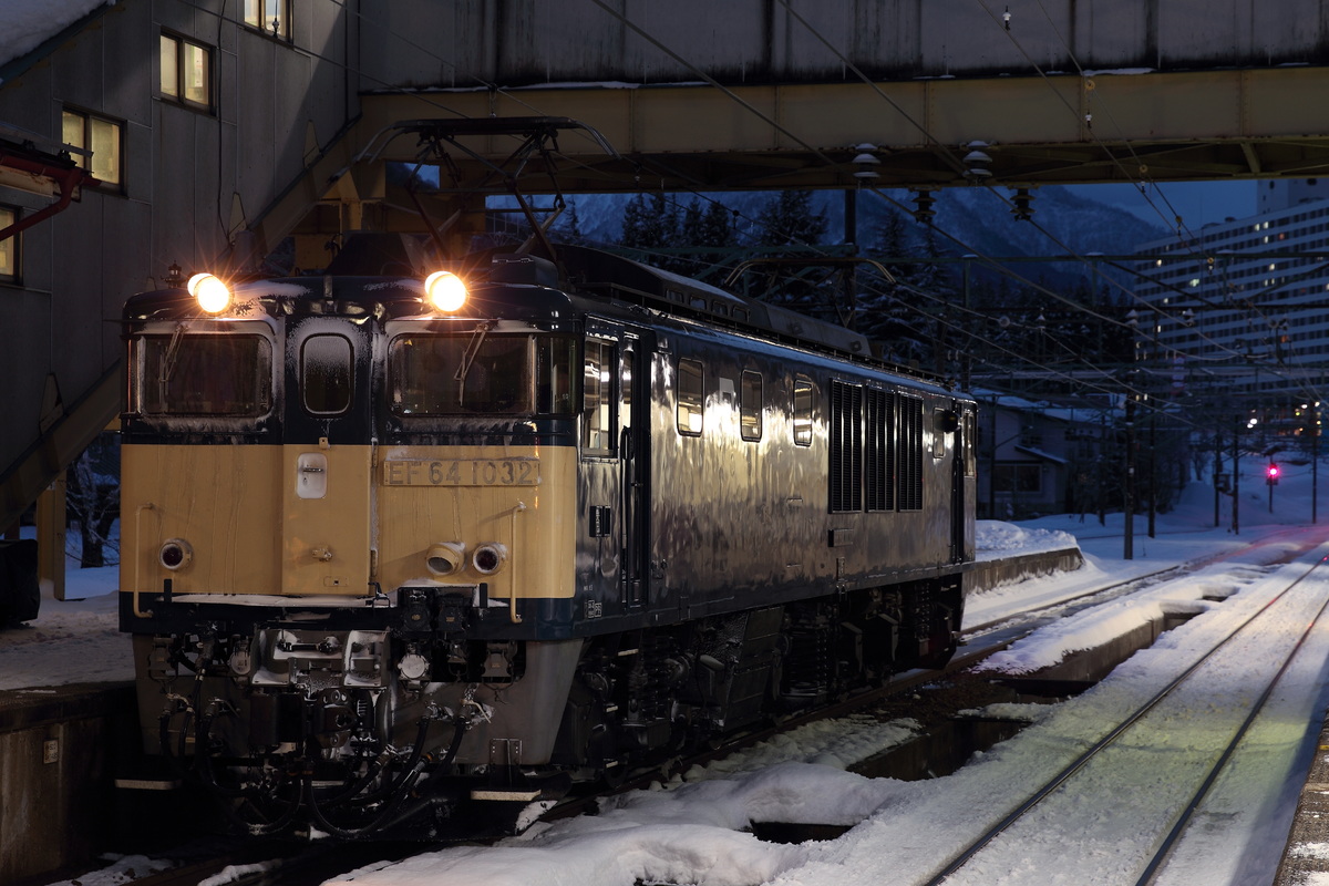 JR東日本  EF64 1032