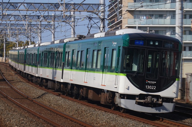 寝屋川車庫13000系13022-13072を大和田駅で撮影した写真