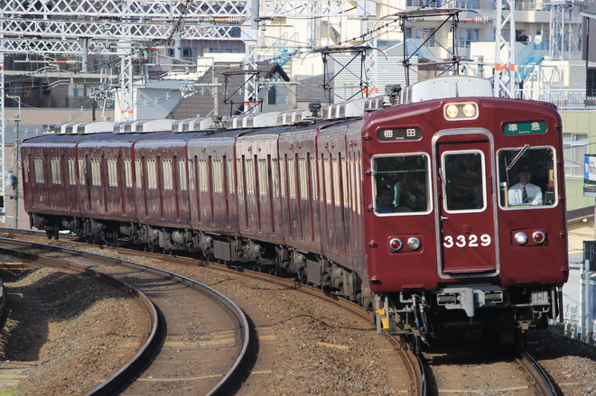 正雀車庫3300系3329Fを西京極駅で撮影した写真
