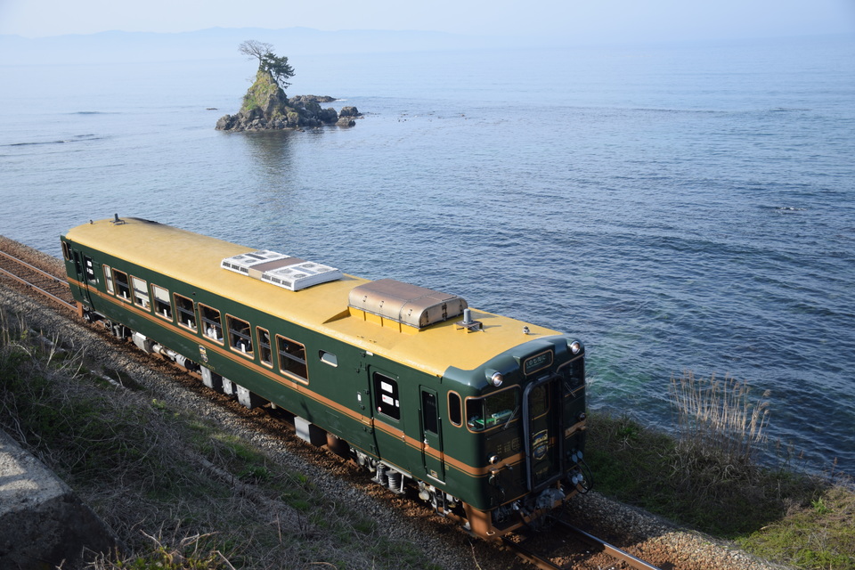 JR西日本 キハ40 2027の写真