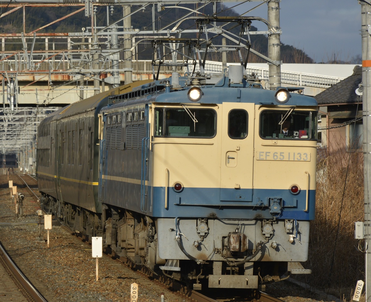 JR西日本  EF65 1133