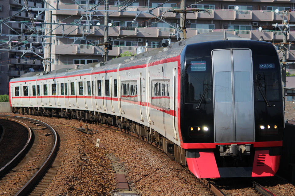 名鉄2200系2210F<br class="br-sp" />(2210編成)の写真
