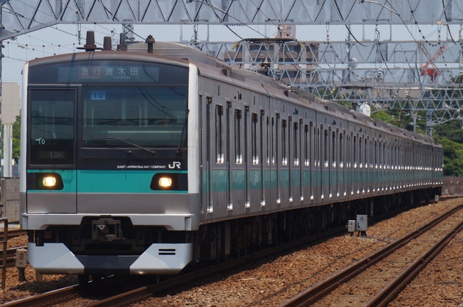 松戸車両センターE233系マト10編成を和泉多摩川駅で撮影した写真
