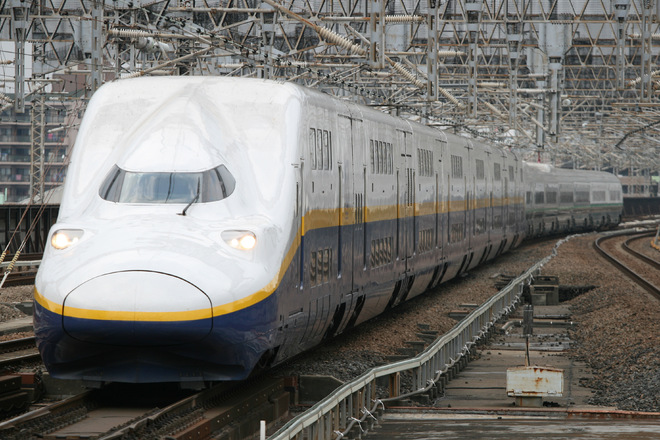 新幹線総合車両センターE4系P4編成を大宮駅で撮影した写真