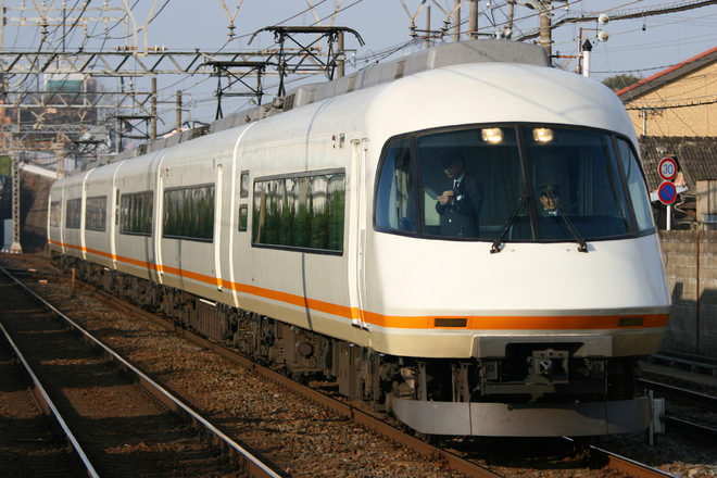 21000系を米野駅で撮影した写真