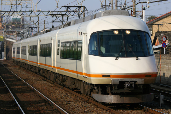21000系を米野駅で撮影した写真
