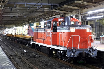 JR東日本  DE10 1704