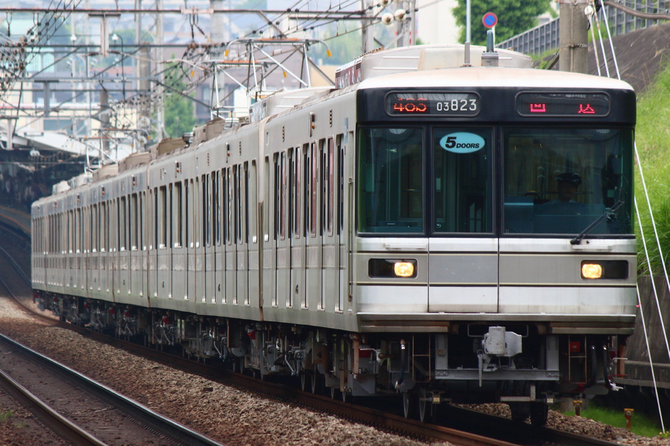 メトロ03系03-123F<br class="br-sp" />(03-123編成)の写真