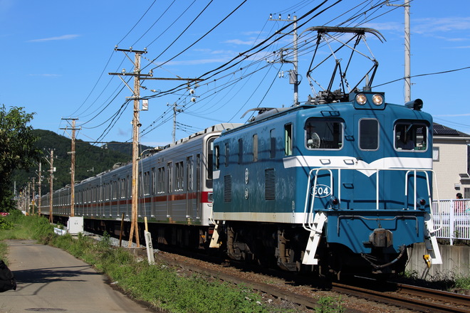 デキ500形11637F+11442F+デキ504を桜沢～小前田間で撮影した写真
