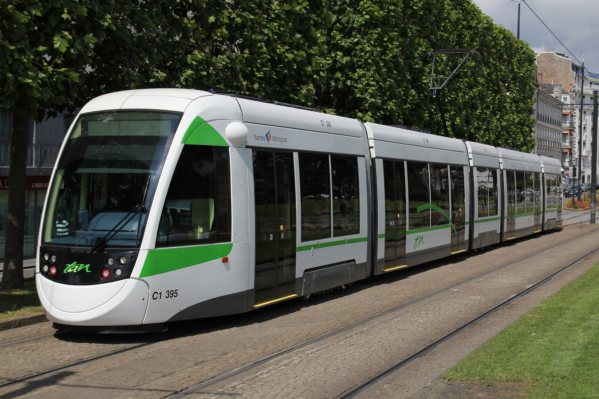 Nantes tramway  Urbos 3 395