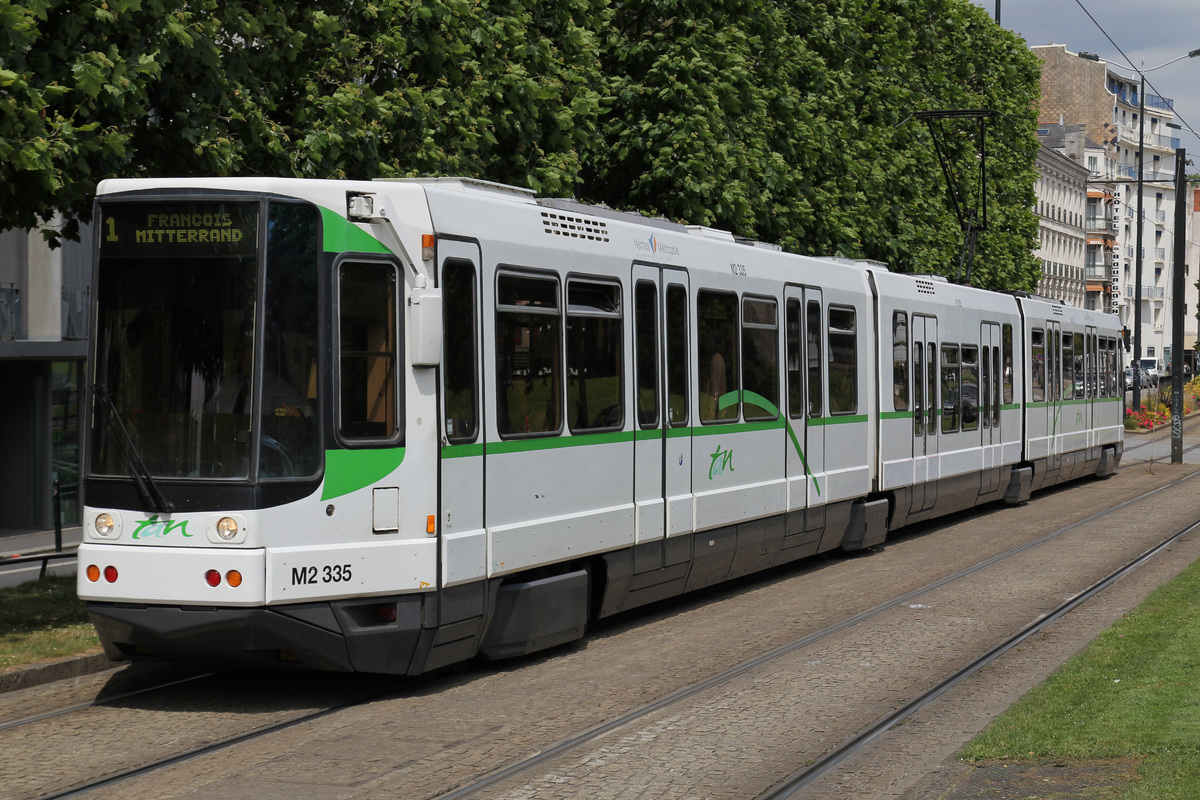 Nantes tramway  TFS 335