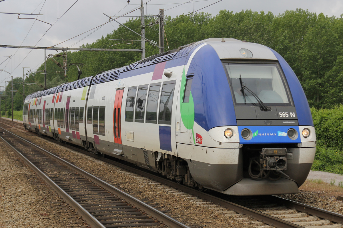 SNCF  B 82500 565N