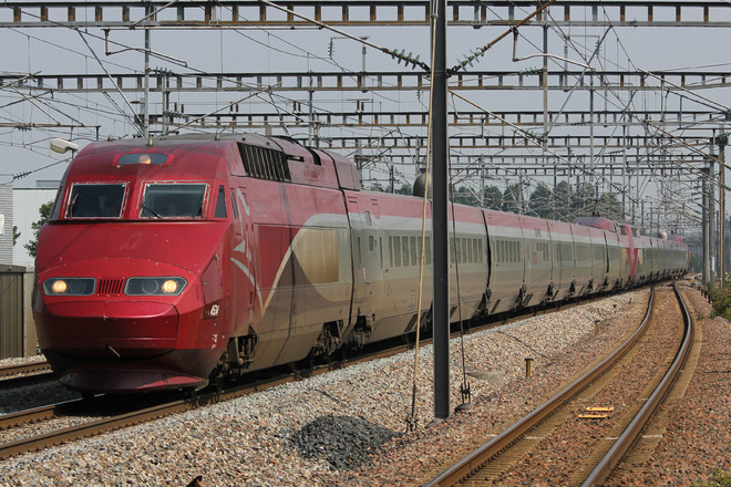Series 380004534をHaute-Picardie TGV Stationで撮影した写真