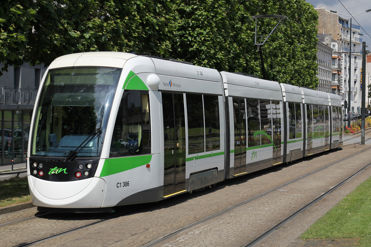 Nantes tramway  Urbos 3 386