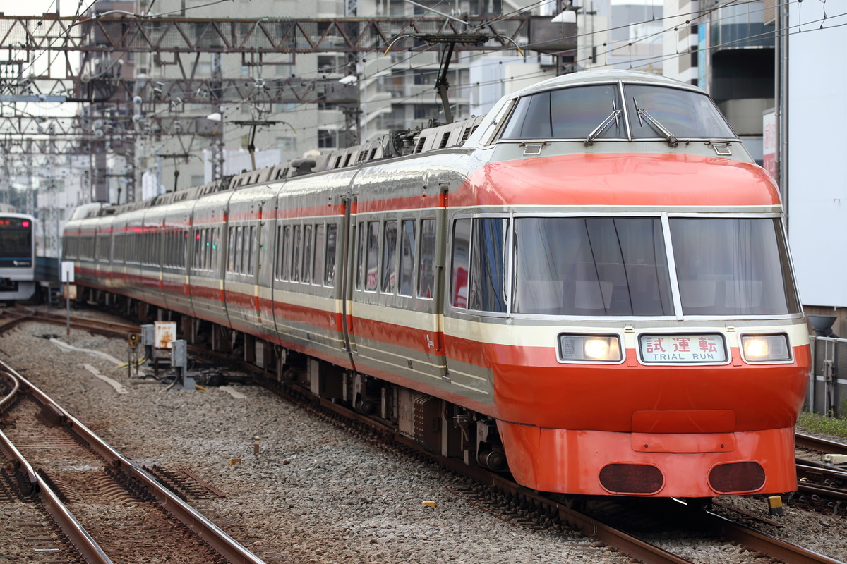 小田急電鉄  7000系 7004×10