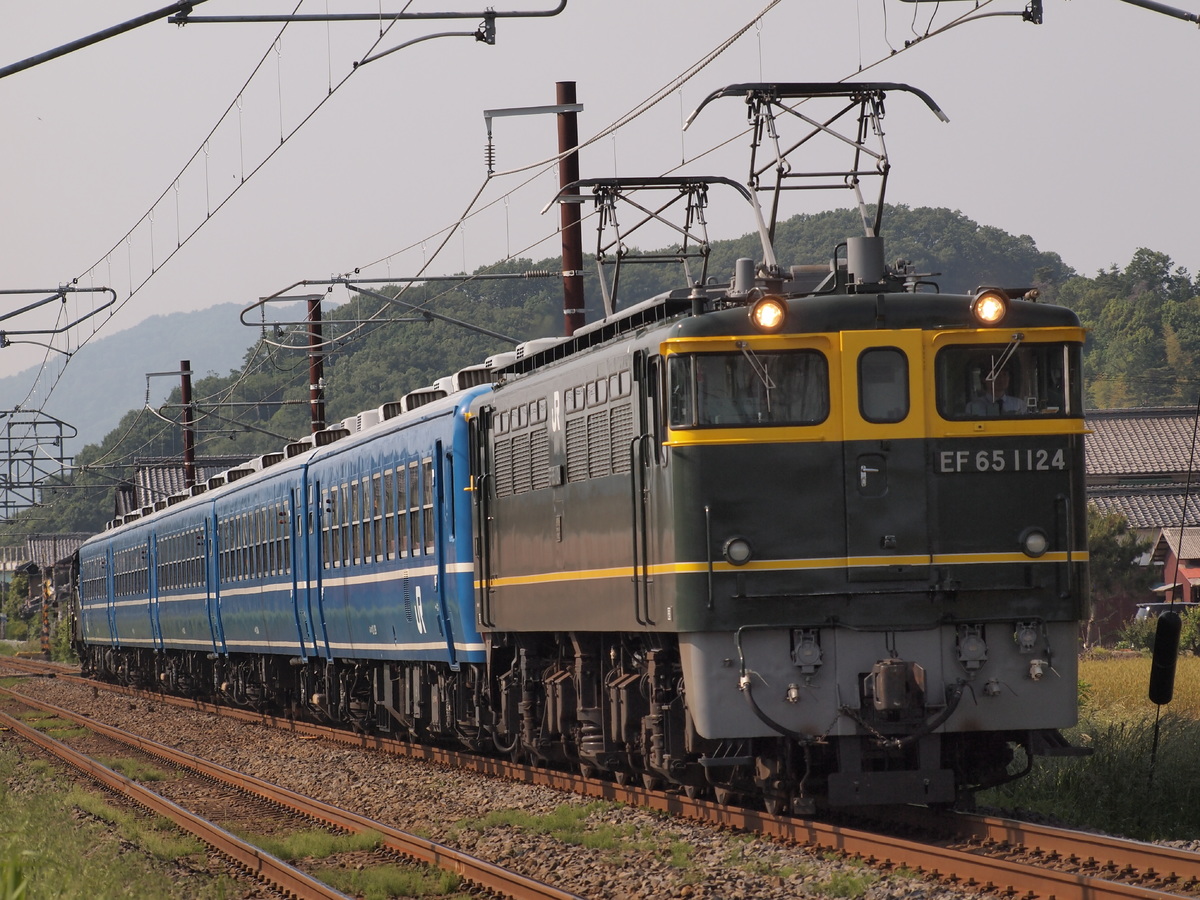 JR西日本 下関総合車両所 EF65 1124